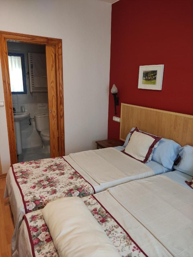 Hostal Escartin Sabiñánigo Buitenkant foto